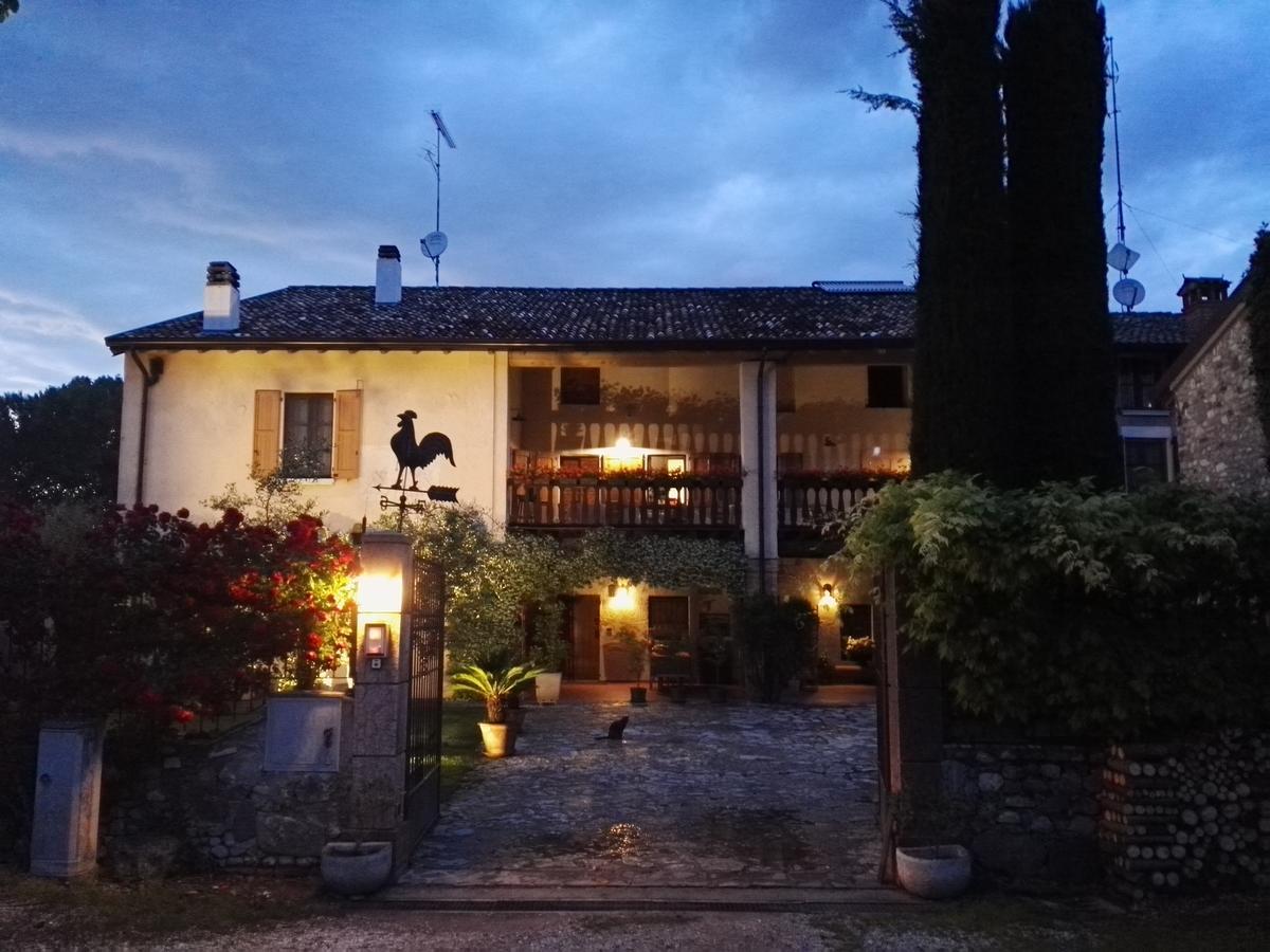 Corte Vallio Bed & Breakfast Desenzano del Garda Exterior photo